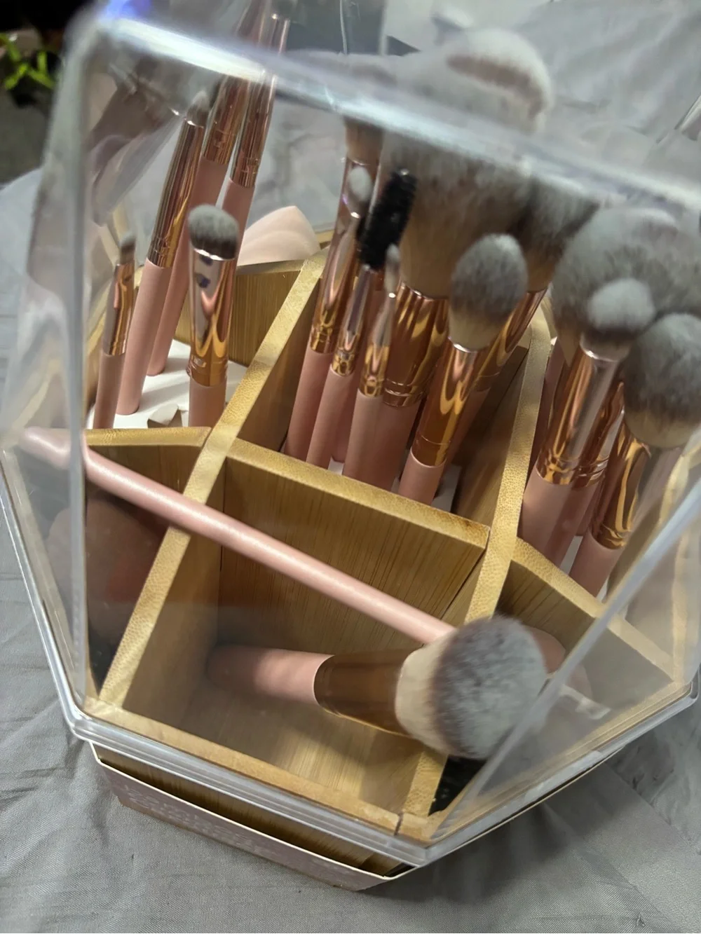 Bamboo Cosmetic Carousel 30 Makeup Brush Set